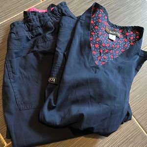 Koi Basics Navy Scrub set